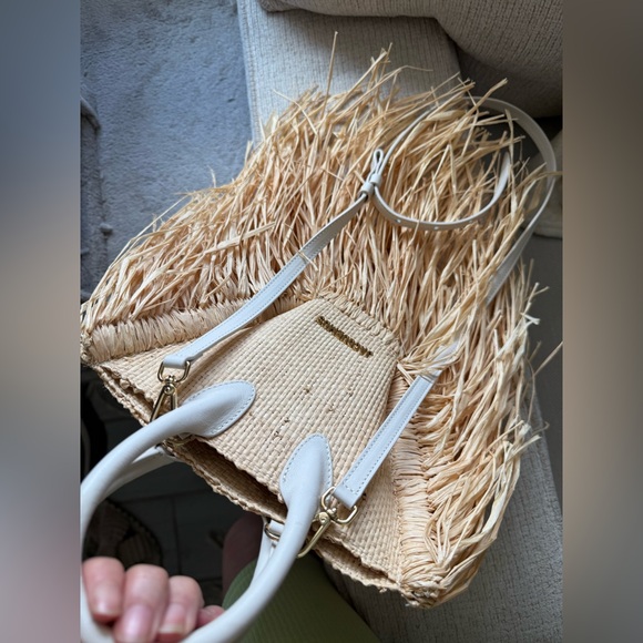 Jacquemus Le Petit Baci bag / crossbody - Picture 2 of 11